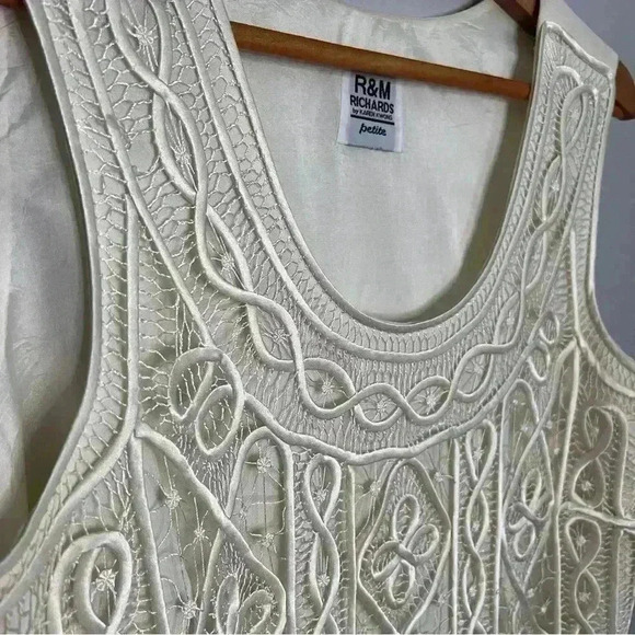 R&M Richards by Karen Kwong Vintage Ribbon Laced Front Tank Top, Petite, Formal - Picture 2 of 6